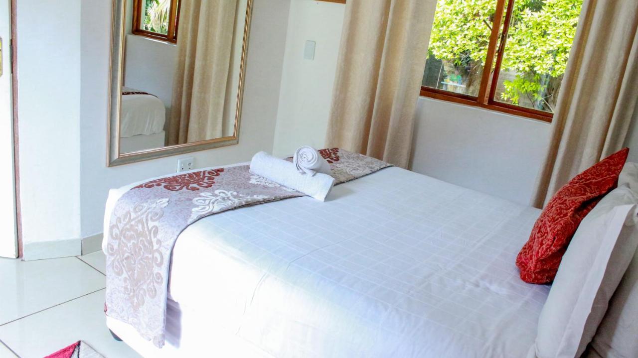 Blue Mango Lodge Kempton Park Extérieur photo