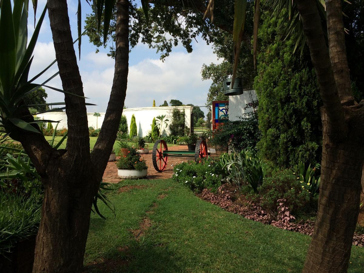 Blue Mango Lodge Kempton Park Extérieur photo