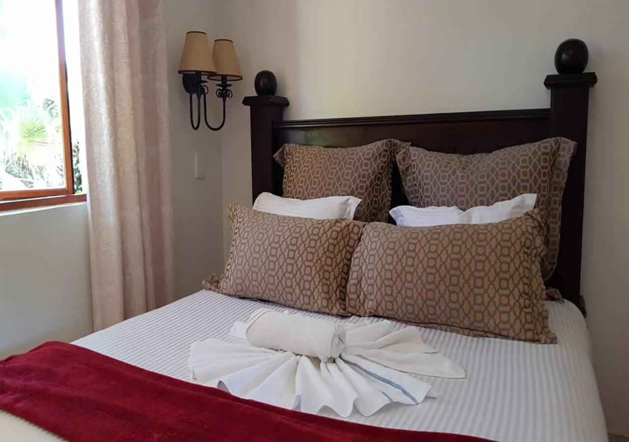 Blue Mango Lodge Kempton Park Extérieur photo