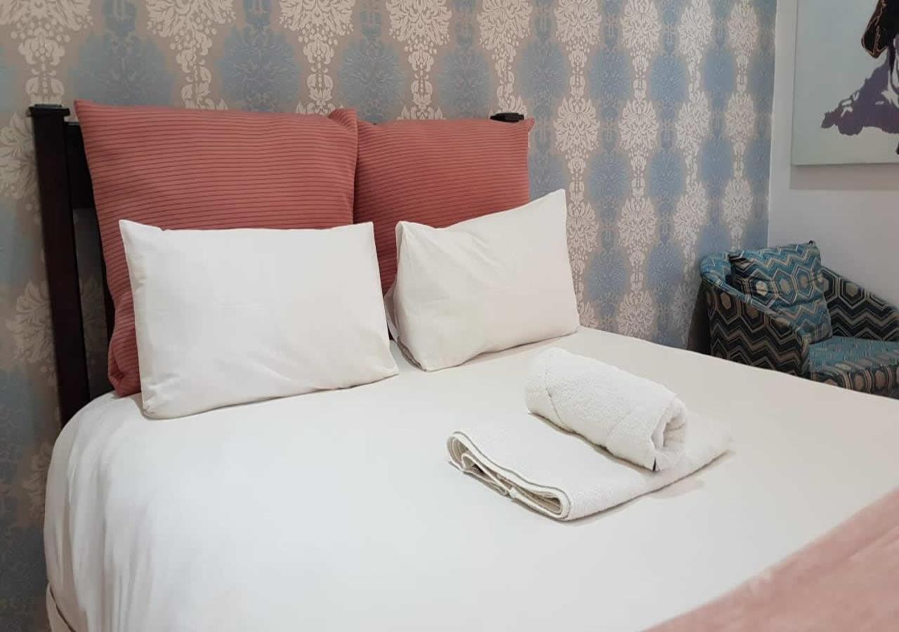 Blue Mango Lodge Kempton Park Extérieur photo