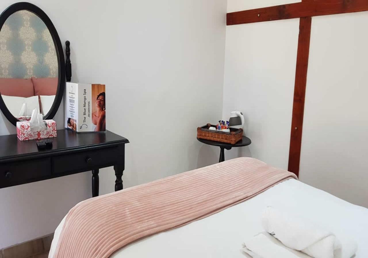 Blue Mango Lodge Kempton Park Extérieur photo
